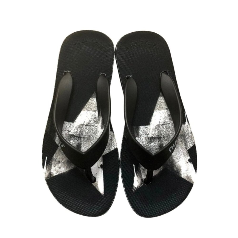 Nununu Star Flip Flops in Black
